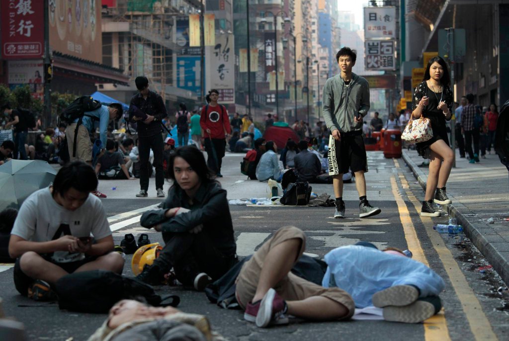 Protesty w Gonkonge 5 Новые столкновения демонстрантов с полицией в Гонконге