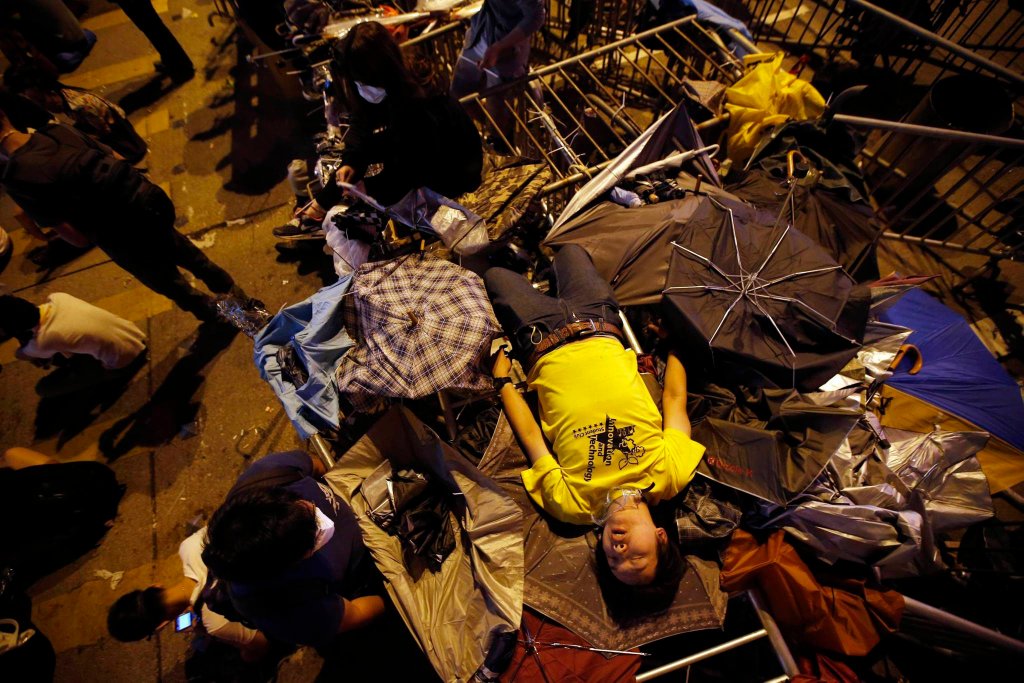 Protesty w Gonkonge 7 Новые столкновения демонстрантов с полицией в Гонконге