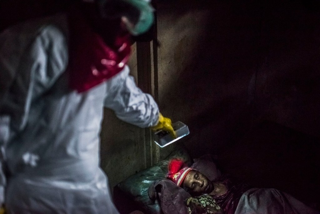foto virus Ebola 2 Фоторепортаж о распространении вируса Эбола