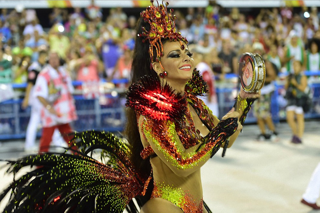 Горячие бразильские танцорки-16