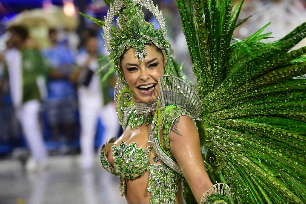Горячие бразильские танцорки-19