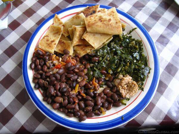 15. Chapati Madondo - блюдо з коржів і бобів в Кенії.