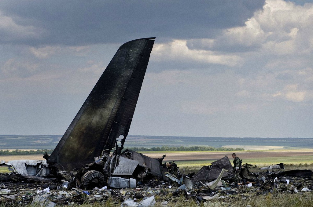 Украинский самолёт ИЛ-76 сбитый сепаратистами-7