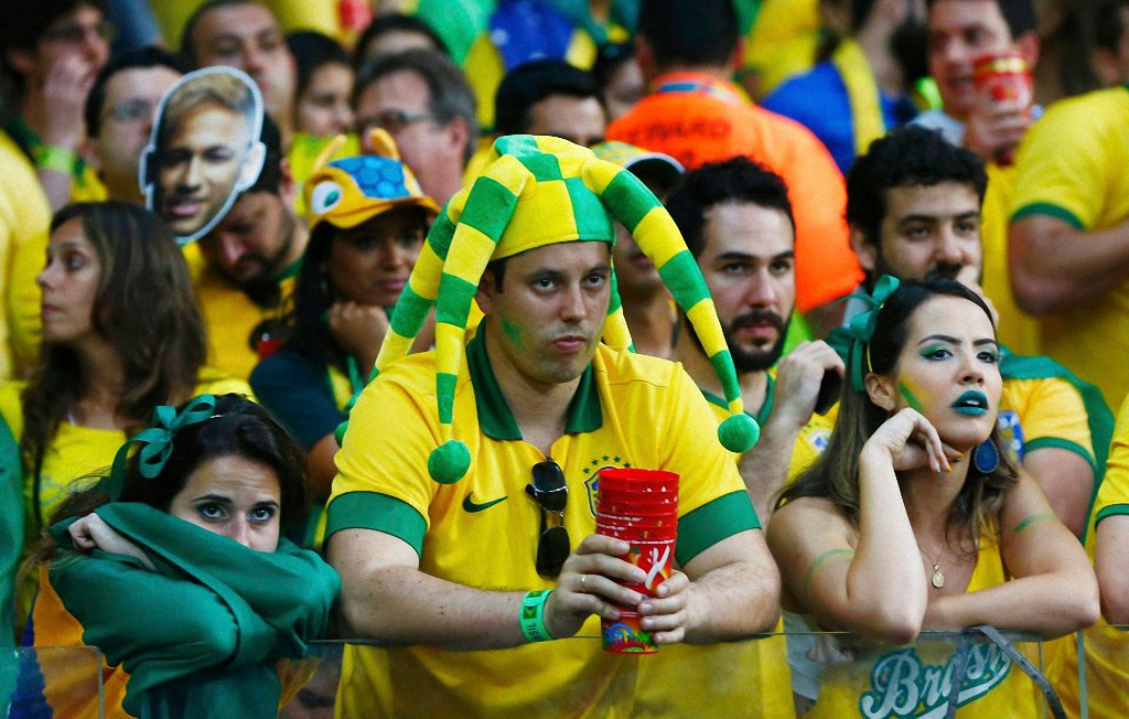Бразилия утопает в слезах-8
