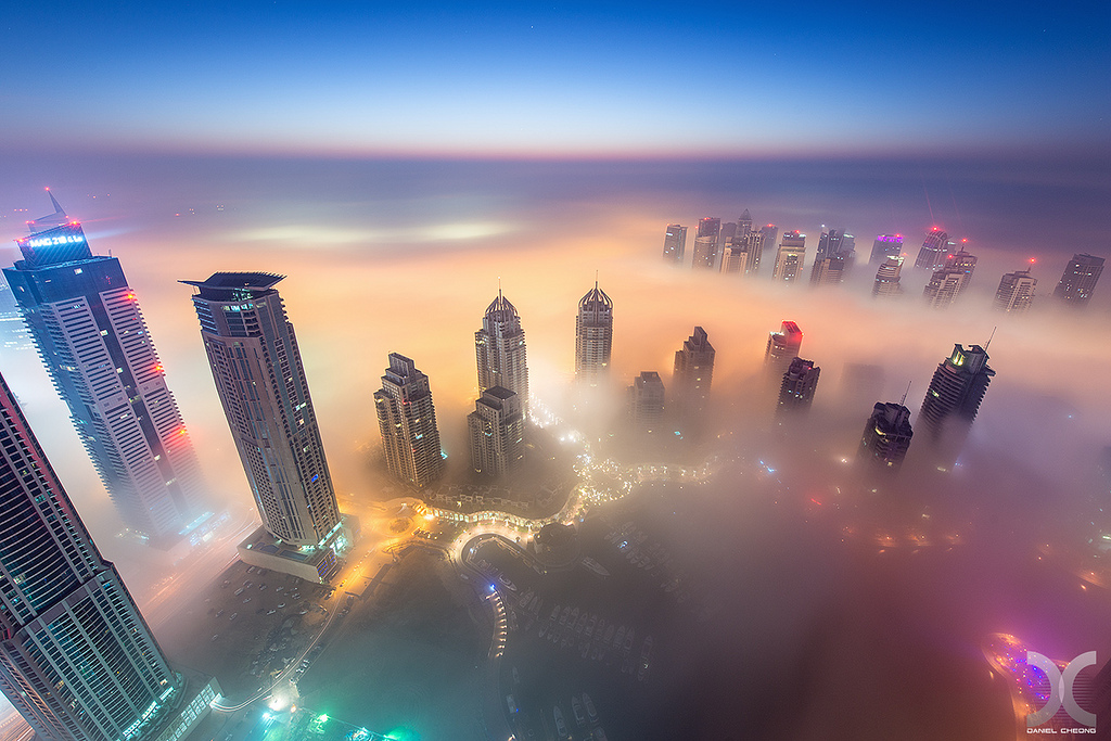Дубай окутанный туманом-2