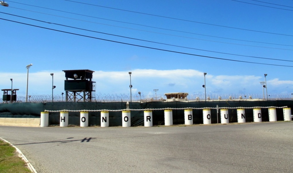 Гуантанамо - тюрьма для террористов-6