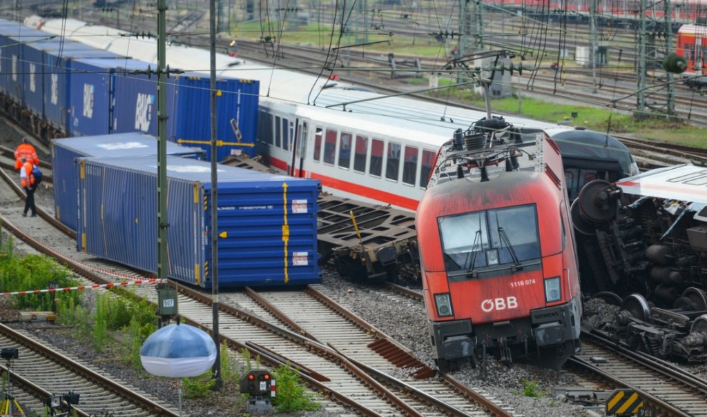 В Германии столкнулись два поезда-2