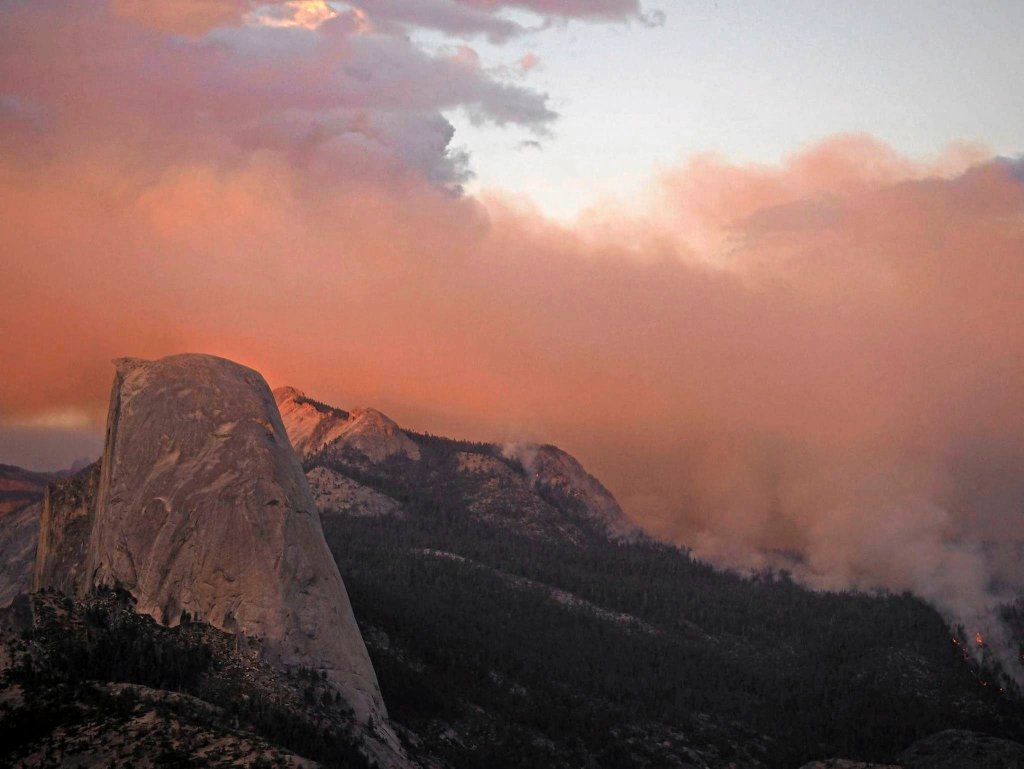 Пожар в национальном парке Йосемити-3