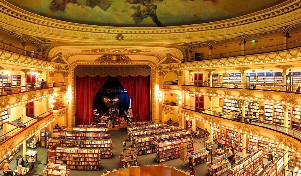 Самый красивый книжный магазин в мире-1