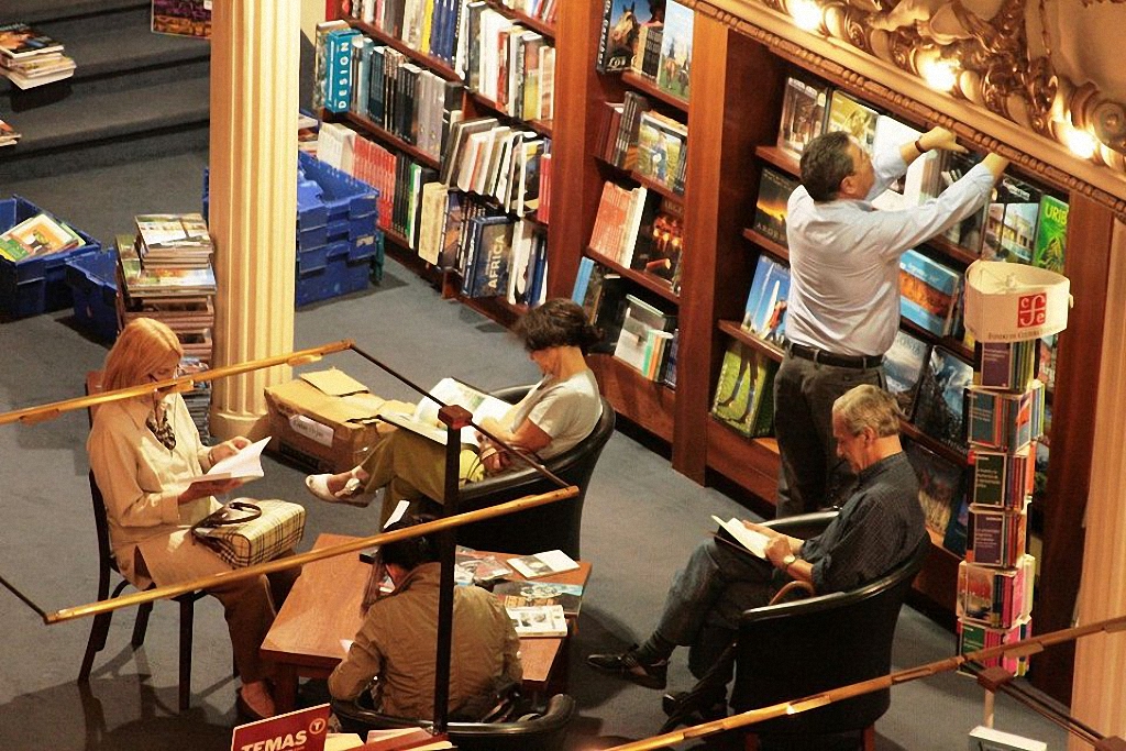 Самый красивый книжный магазин в мире-6