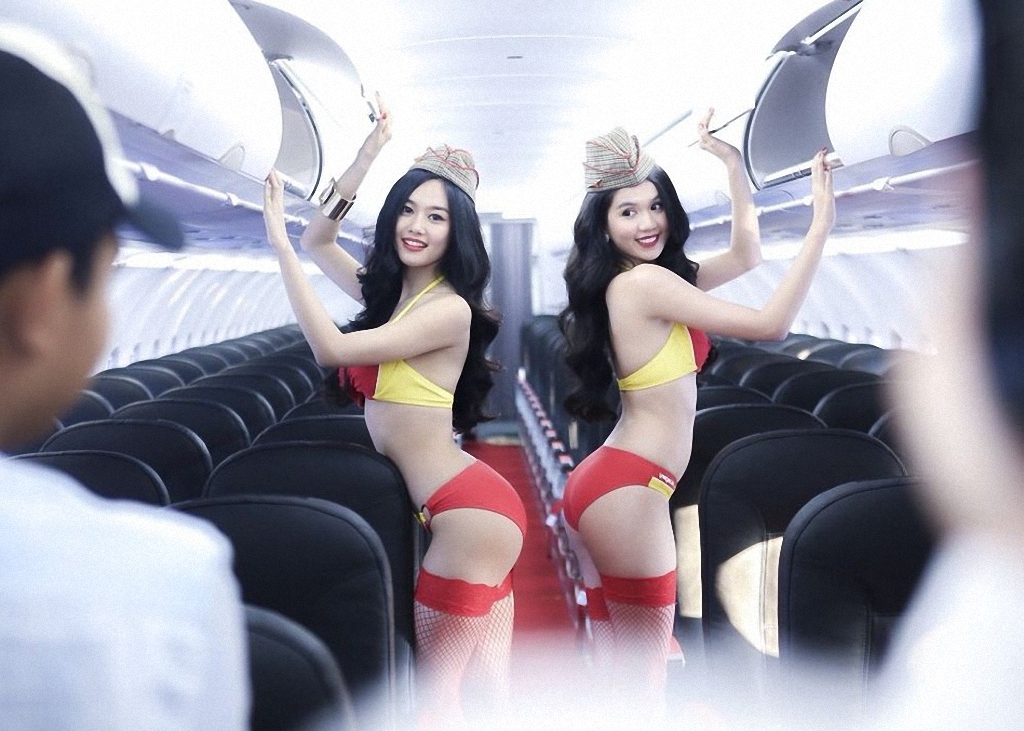 Скандальная реклама авиалинии VietJet Air-3