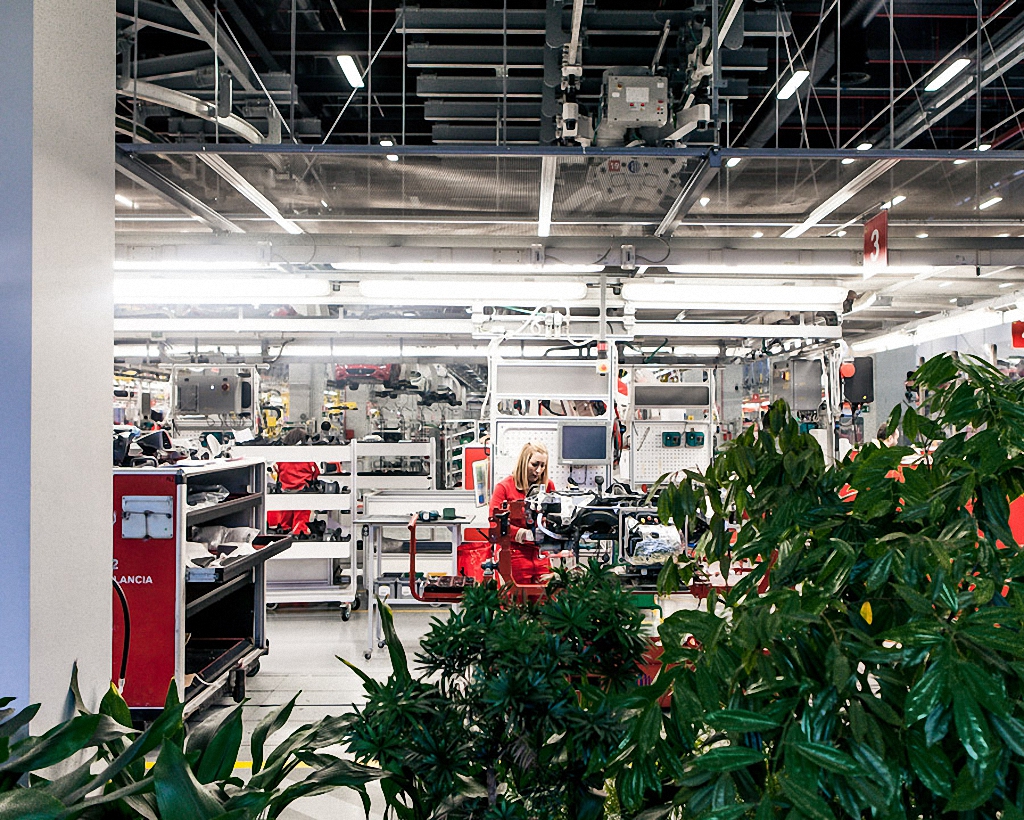Виртуальная экскурсия по заводу Ferrari-4