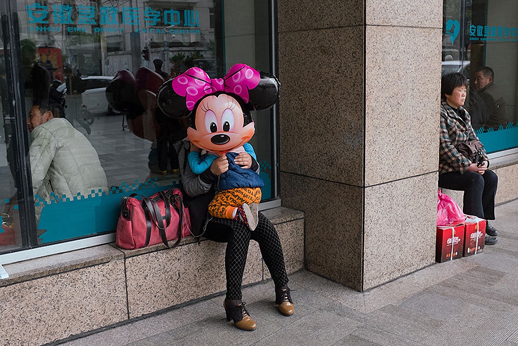 Забавные уличные фотографии из Китая-16