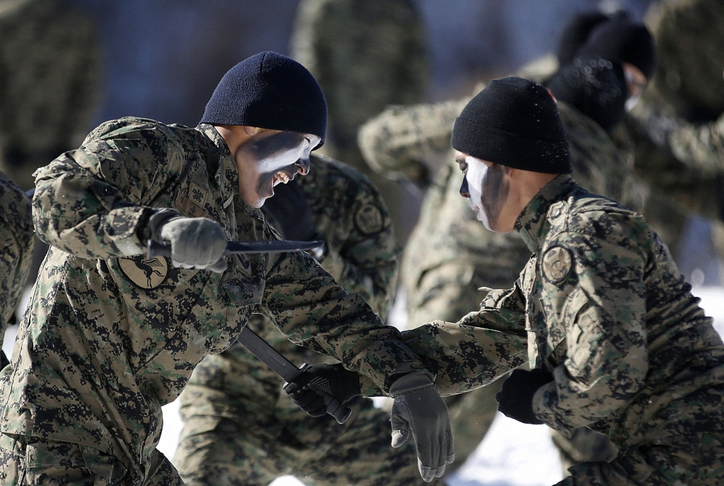 Зимние учения южнокорейского спецназа-15