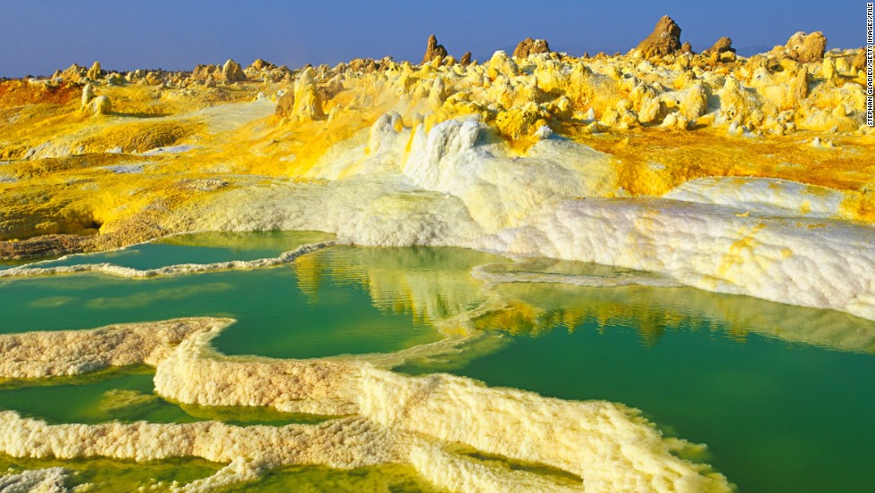 15 самых ярких цветных пейзажей мира-1