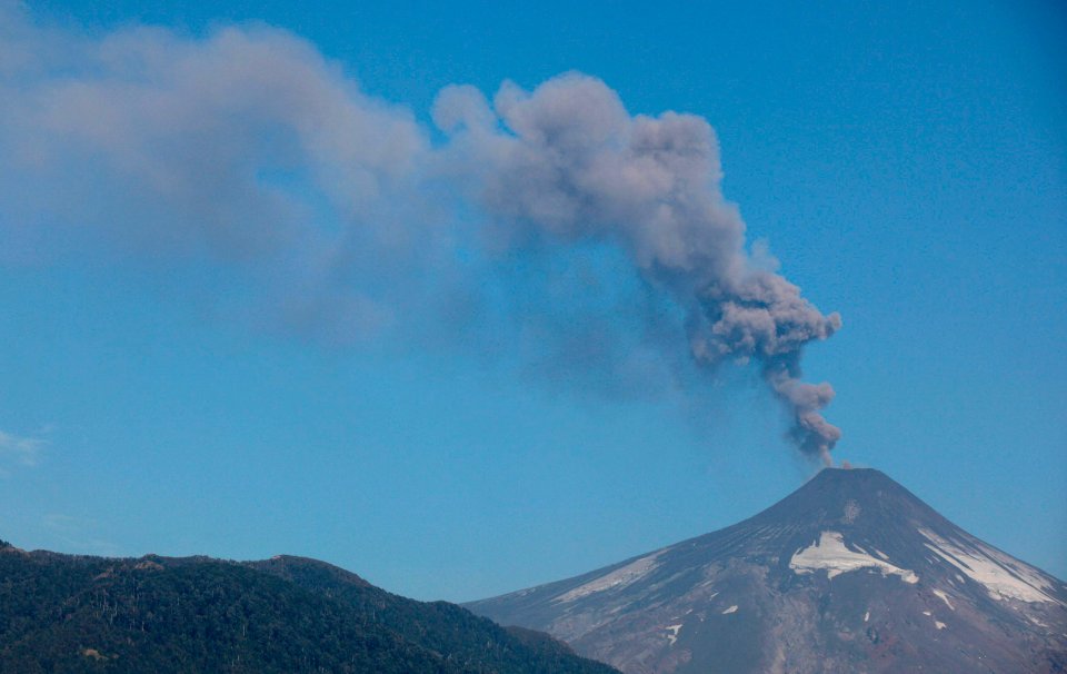 извержение вулкана Вильяррика-12