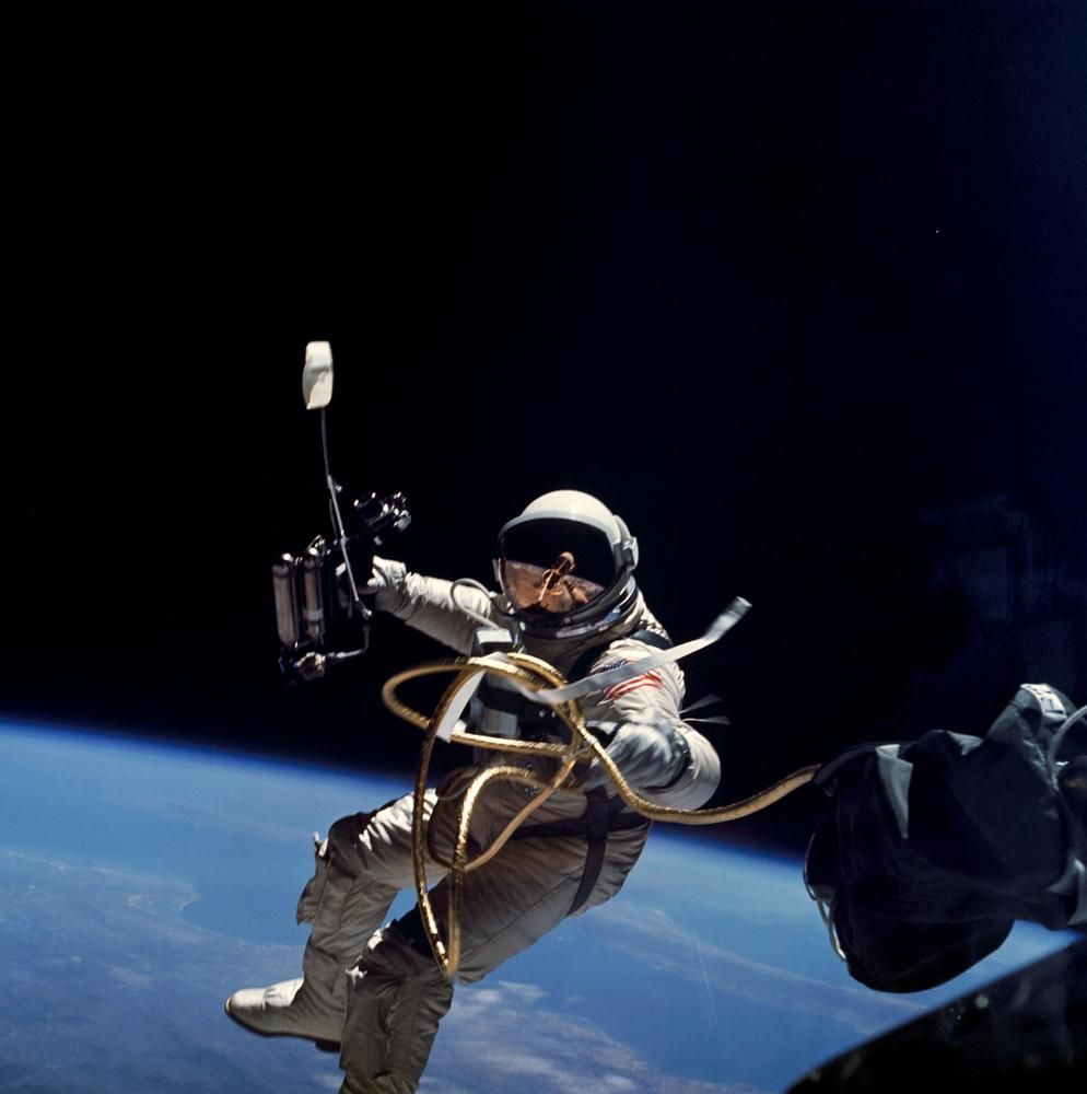 50 лет космических прогулок НАСА 1