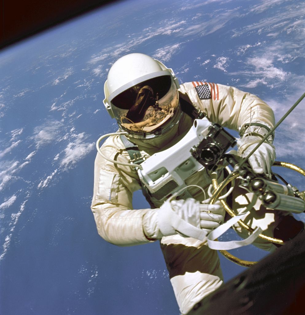 50 лет космических прогулок НАСА 4