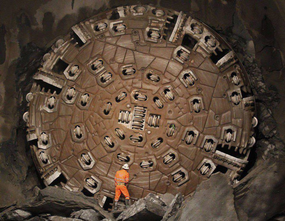 Готтард - самый длинный туннель в мире-11