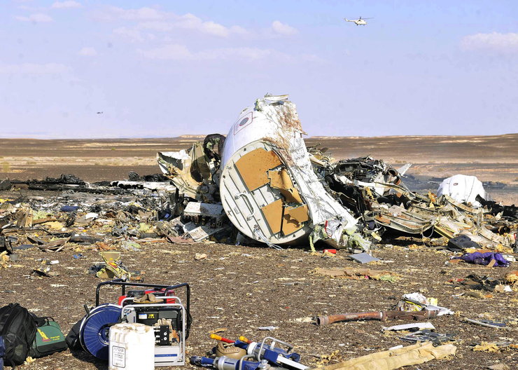 фотографии разбившегося самолета на Синайском полуострове-20
