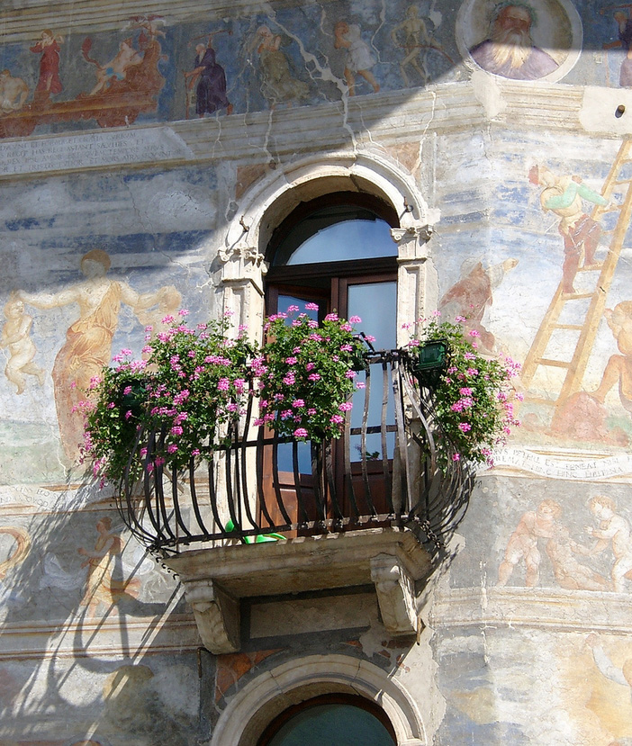 18. Балкон в Тренто, регион Трентино, Италия.