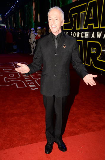 27. Энтони Дэниелс, известный по роли C-3PO, в саге «Звёздные войны».