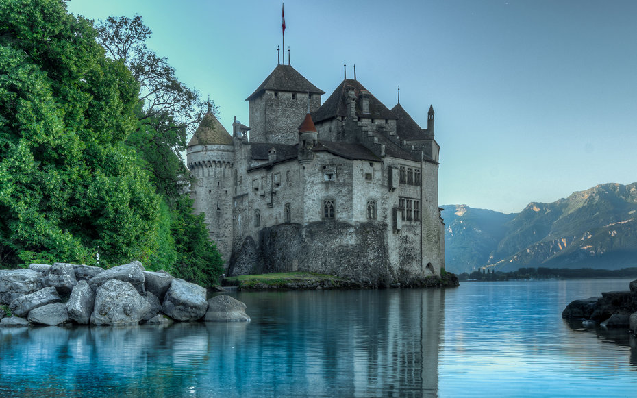 4. Русалочка - Шильонский замок, Швейцария.