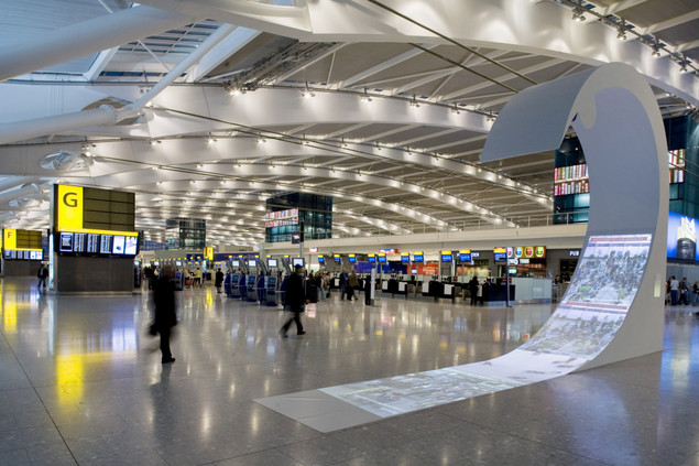 8. Аэропорт Хитроу, Лондон. Хитроу считается лучшим аэропортом для шопинга. 