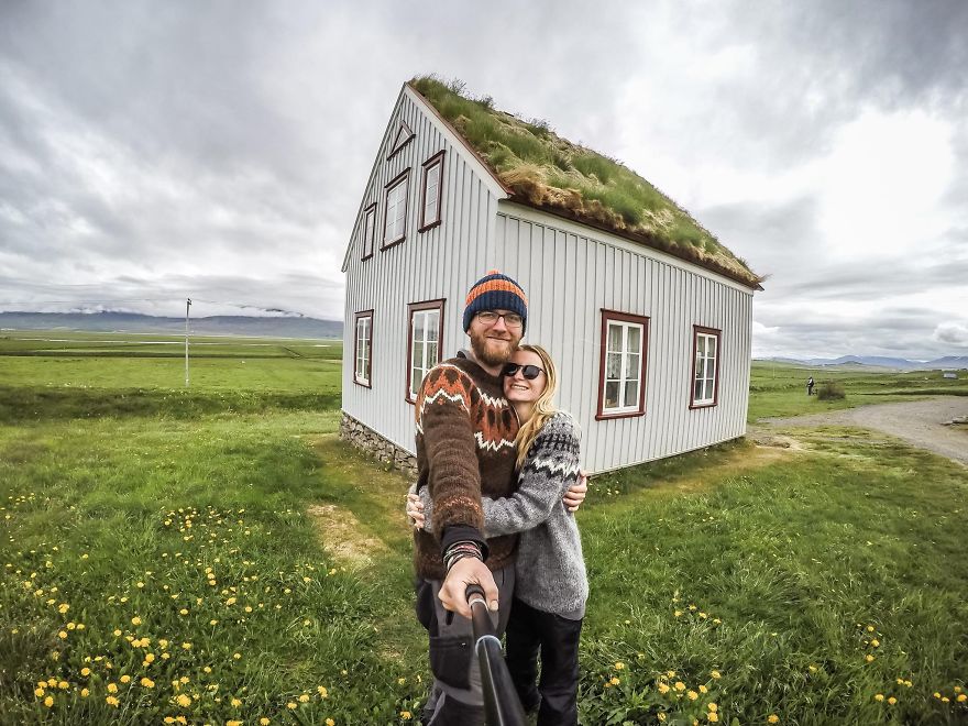 14. «Увидели этот удивительный исландский домик».