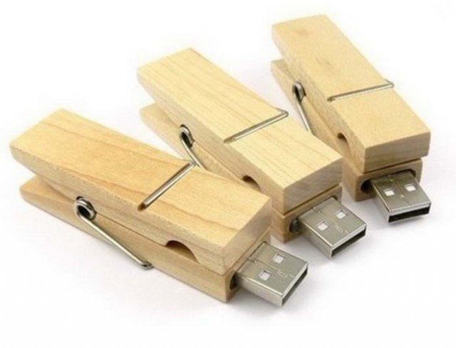 Что дороже фанера или usb