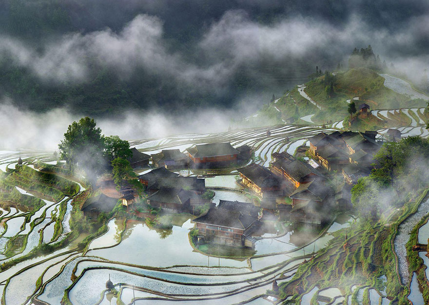 10. «Деревня в тумане», Китай.
