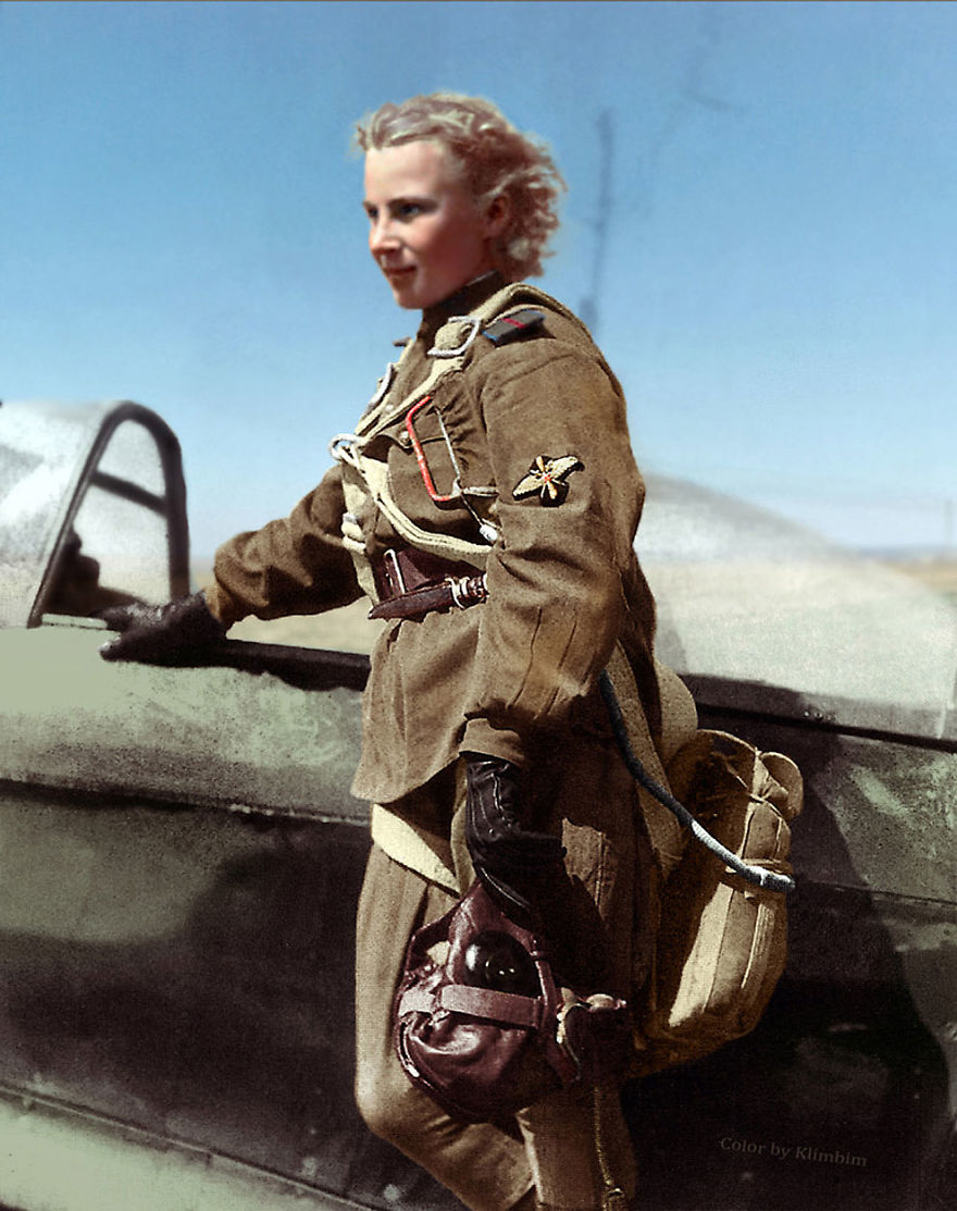 13. Лидия Литвяк, летчик-истребитель, Вторая мировая война, 1941 год.