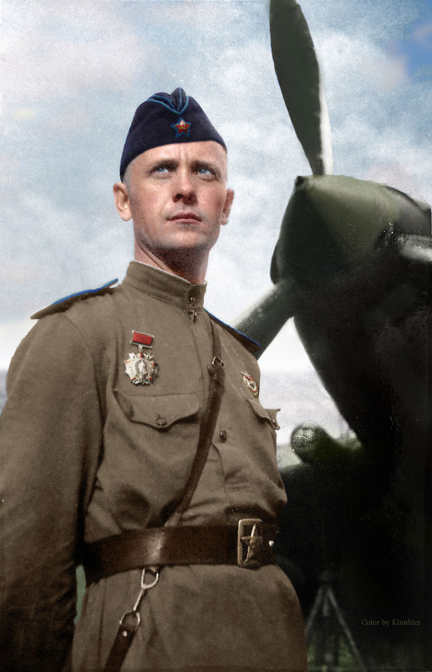 64. Капитан эскадрильи гвардейского штурмового авиаполка Иван Мусиенко.