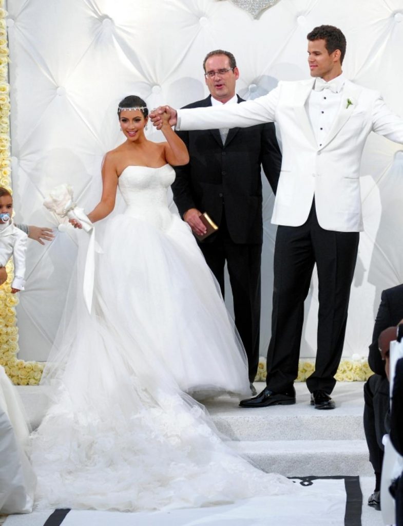 9. Ким Кардашьян и Крис Хамфрис ($ 10 миллионов). И снова Ким Кардашьян, но на этот раз с ее бывшим мужем. 