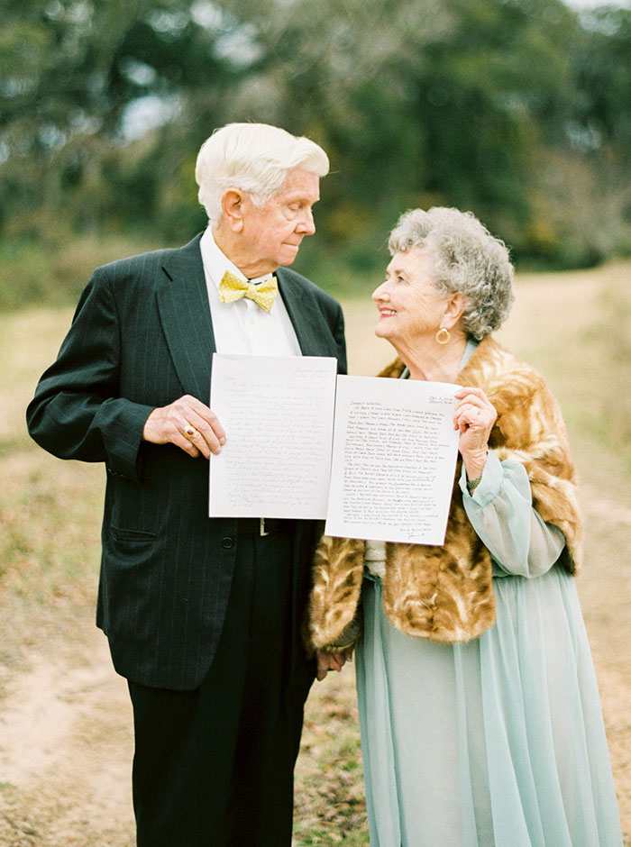 7. В рамках фотопроекта Шалин попросила бабушку с дедушкой написать друг другу любовные письма. Особенно трогательным получилось письмо Джо Ванде.
