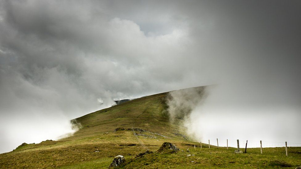 19. Стив М. Смитт: Туннель в облаках, Северный Уэльс.