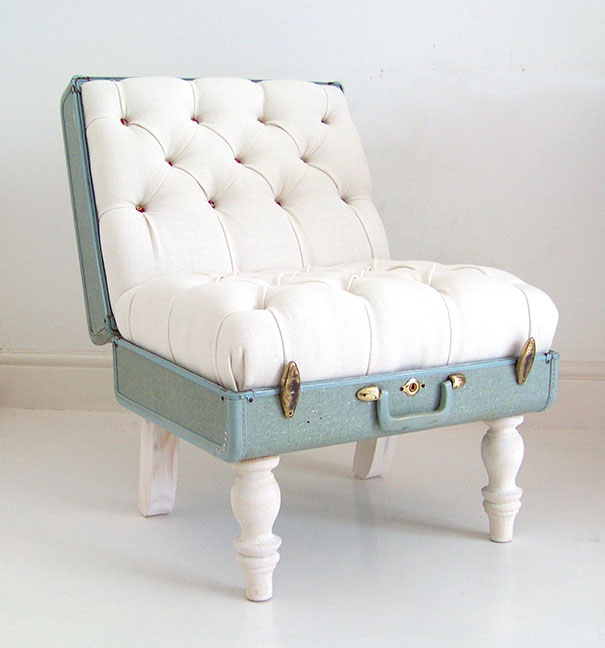 16. Из старого чемодана можно сделать чудесное и стильное кресло.