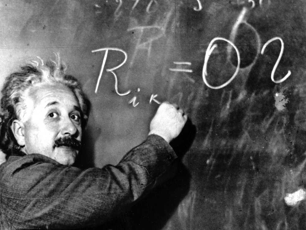 8. В детстве, Альберт Эйнштейн имел трудности в общении, а также проблемы с обучением по традиционной программе.