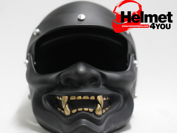 11. Шлем-маска Черный призрак от Helmet4You.