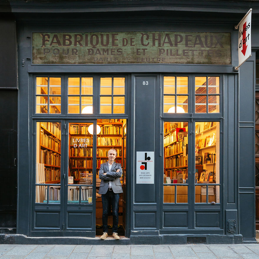 9. Стефан Перье и его книжный магазин.