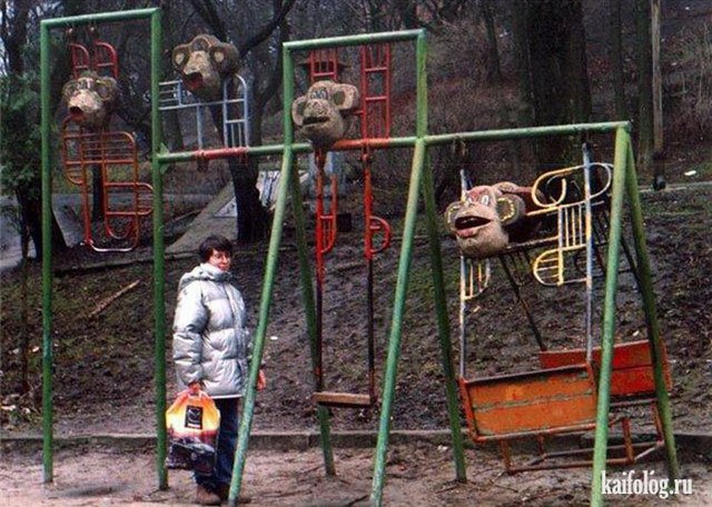 ightmarish-russian-playgrounds-totally3.jpg