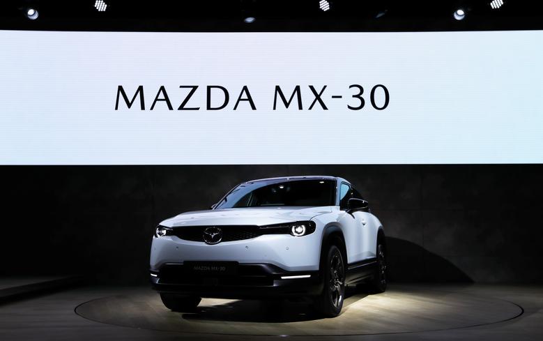 8. Новый концептуальный электромобиль Mazda MX-30. 
