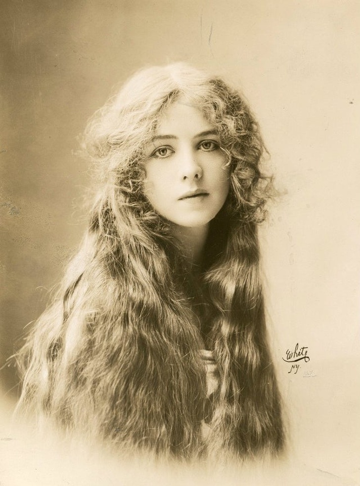 10. Иона Брайт, бродвейская актриса, 1912.