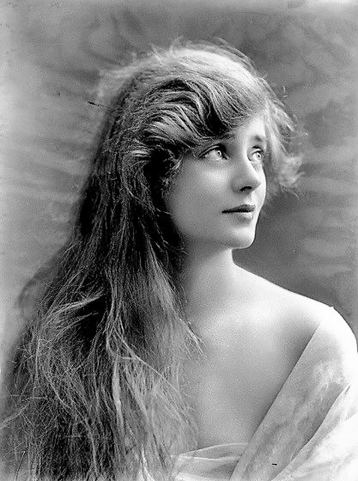 11. Британская актриса Эвелин Лэй, 1917.