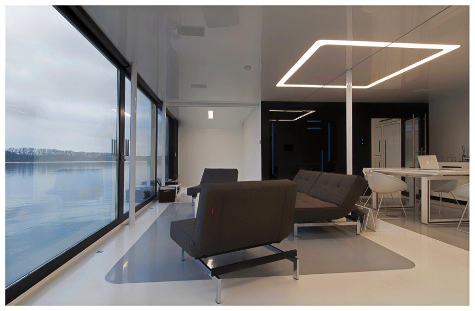 futuristicheskij-dom-na-vode-3