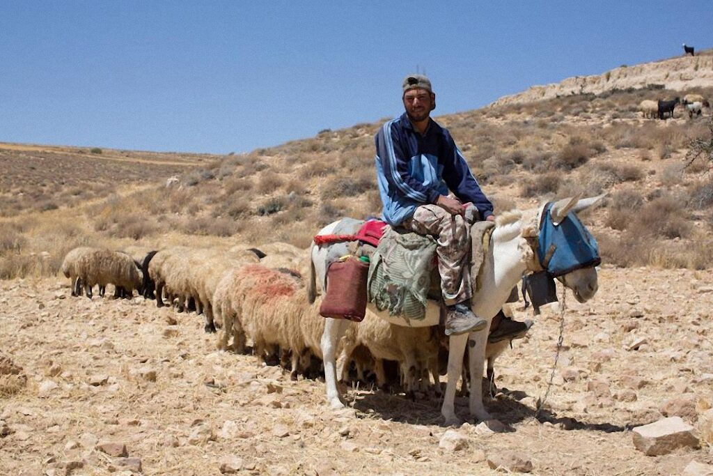 lyudi-v-obektive-brendona-stentona-i-ih-mini-istorii-10