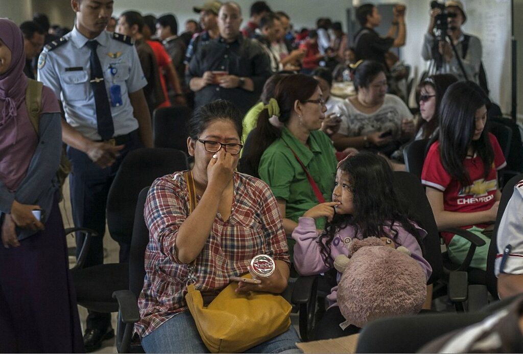 opyat-ischez-malazijskij-samolyot-9