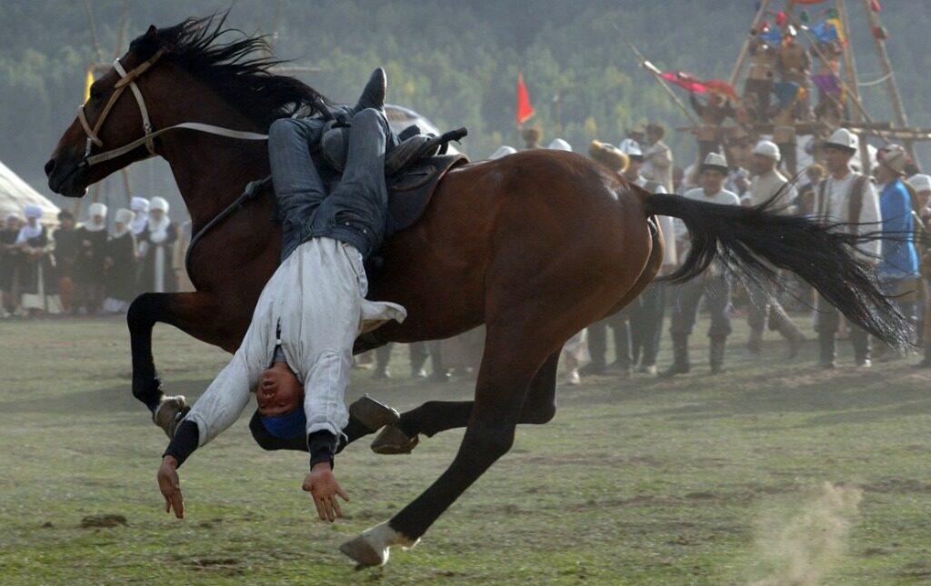 pervye-vsemirnye-igry-kochevnikov-2