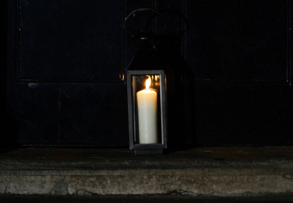 Поле красных маков у Лондонского Тауэра-12