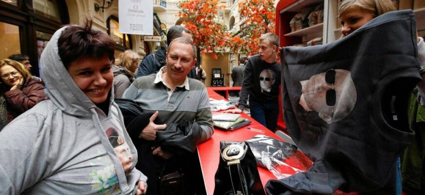 rossiyu-ohvatila-putinomaniya-1